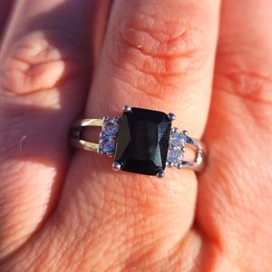 Black Fashion Ring with White Side Stone